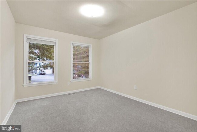 Building Photo - 307 Raft Cove