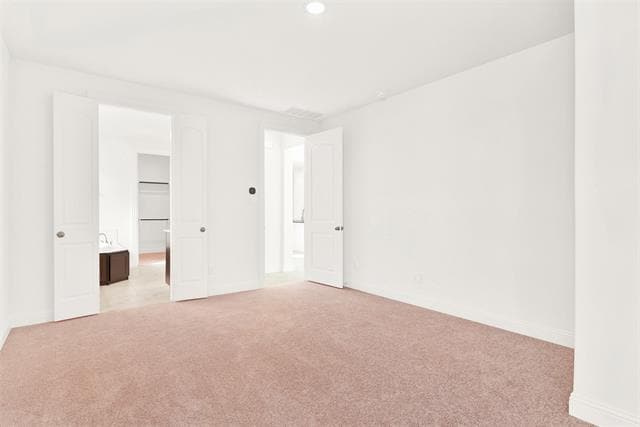 Building Photo - 2414 Thavie St