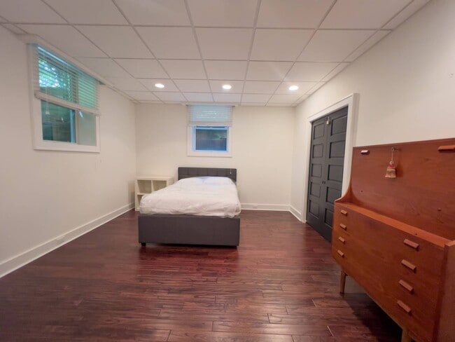 Building Photo - 118 Water Mill Towd Rd