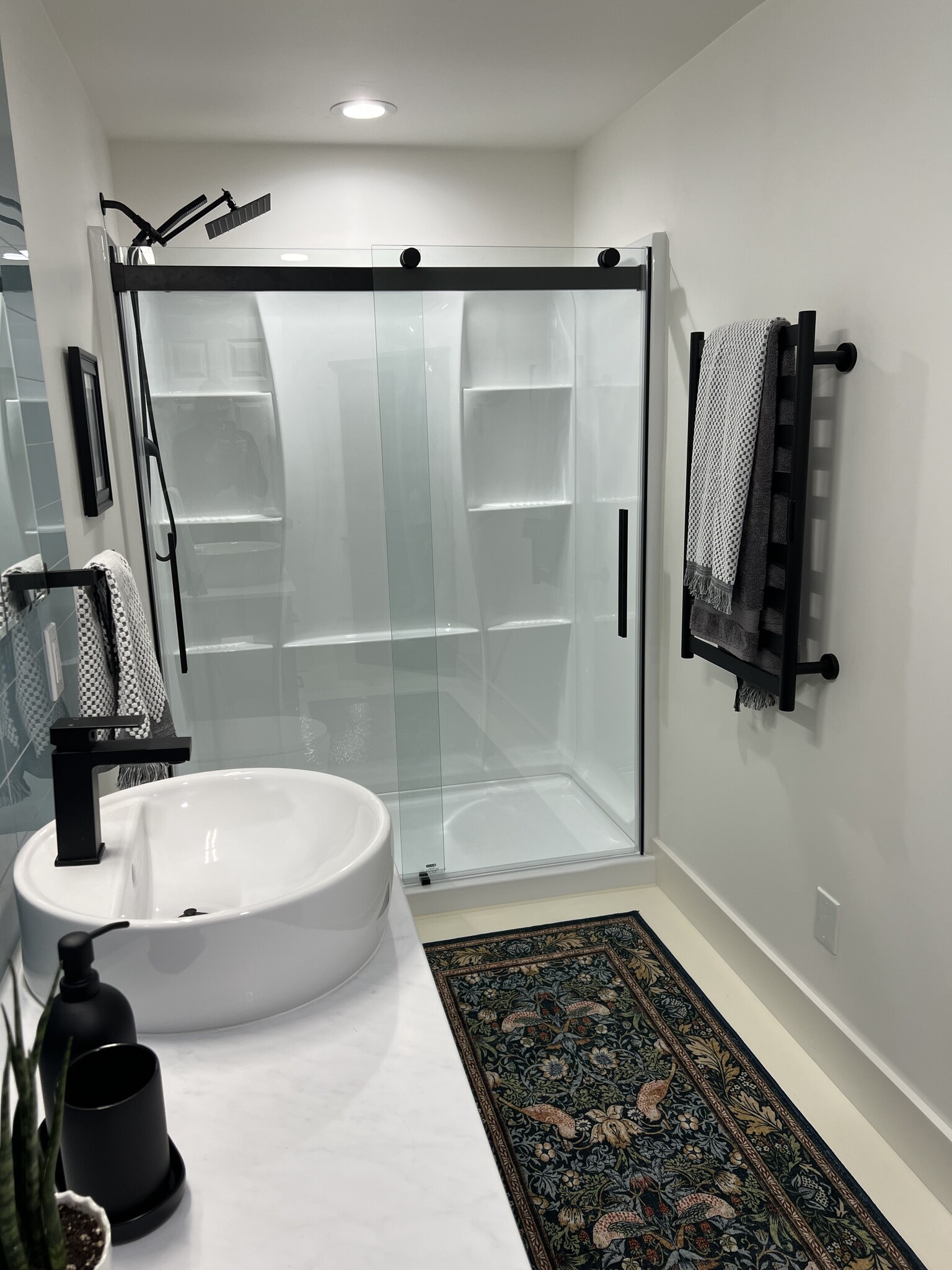 Bathroom with heated floor and towel rack - 1411 NW 120th St