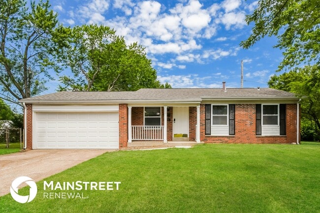 Building Photo - 1095 Cedar Pl