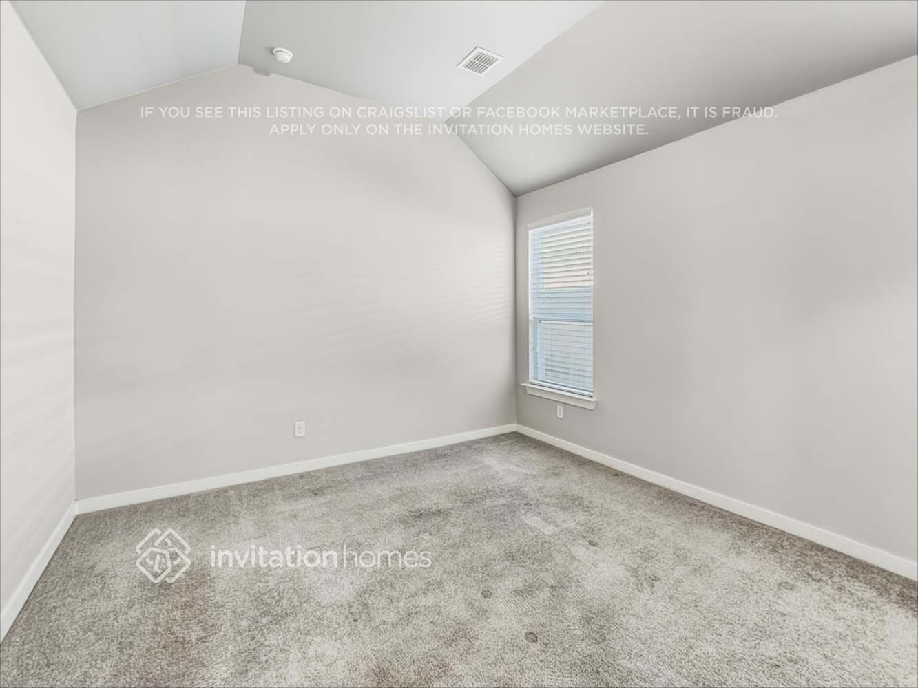 Building Photo - 2533 Stella Ln