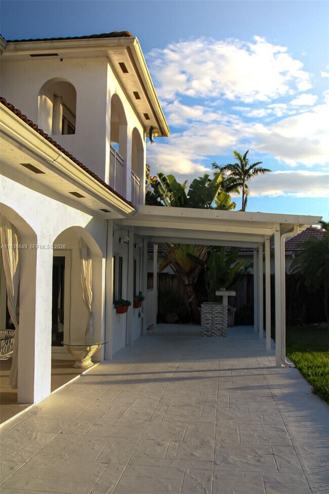 Building Photo - 3884 SW 150th Ct