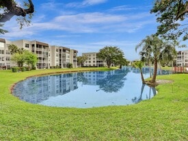 Building Photo - 9330 Lagoon Pl