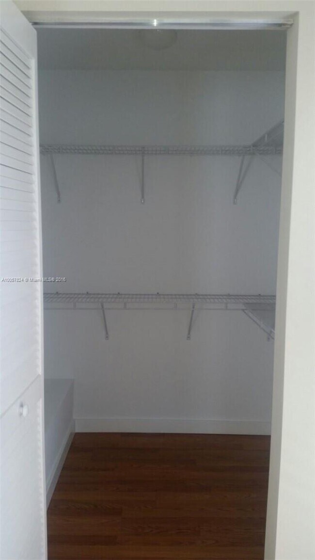 Building Photo - 18429 NE 28th Ave