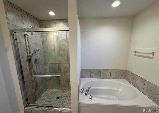 Building Photo - 43533 Prospect Ln