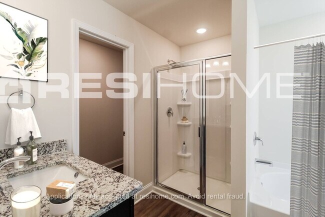Building Photo - 1529 Sta Blf Dr