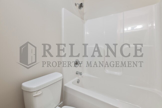 Building Photo - 212 W May St