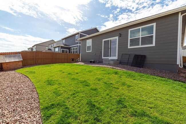 Building Photo - Single Family Home for Rent in Desirable L...