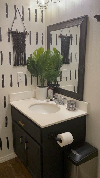 Building Photo - 33377 Mesolite Way