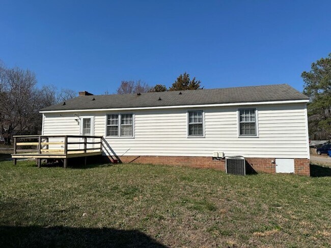 Building Photo - 5401 Bellmeadows Rd