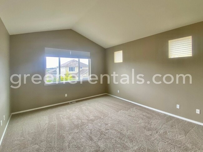 Building Photo - Lacey 4BD/2.5BA Beautiful Home Close to 1-...