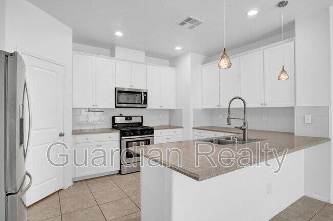 Building Photo - 11070 Neets Bay St