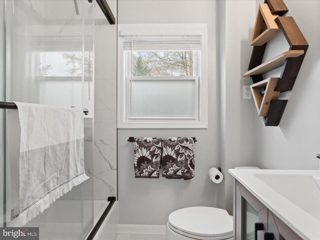 Building Photo - 2203 Arlington Terrace