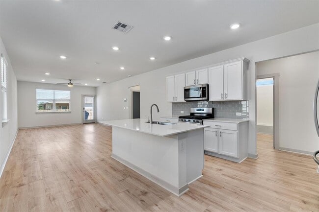 Primary Photo - 8206 Linda Michelle Ln