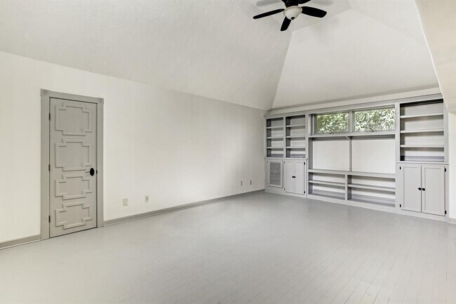 Building Photo - 25 Legend Ln