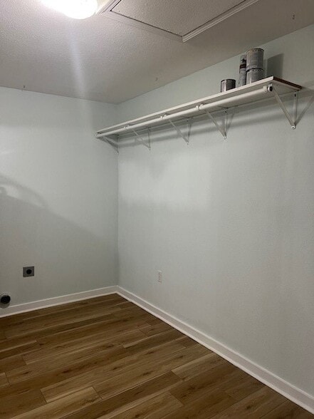 Building Photo - 603 Estel St