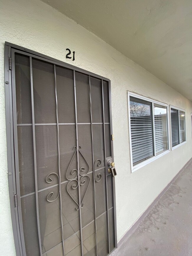 Interior Photo - 6175