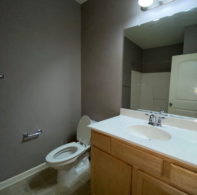 Building Photo - reinb190