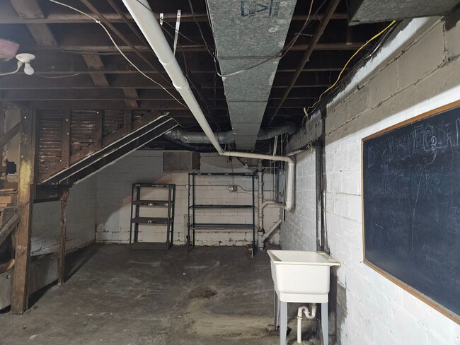 Building Photo - 4515-4517 N College Ave