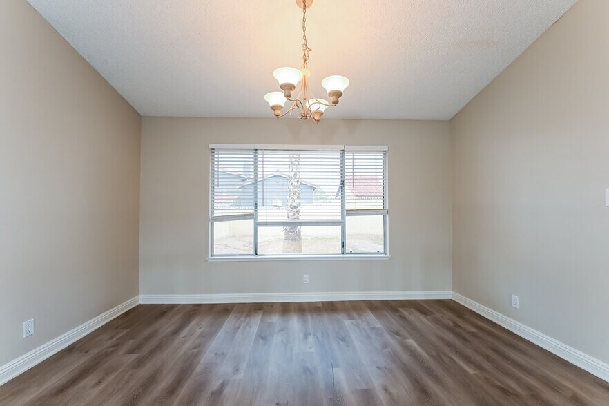 Building Photo - 7462 Puritan Ave