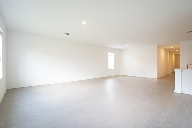 Building Photo - 3012 Wild Dunes Cir