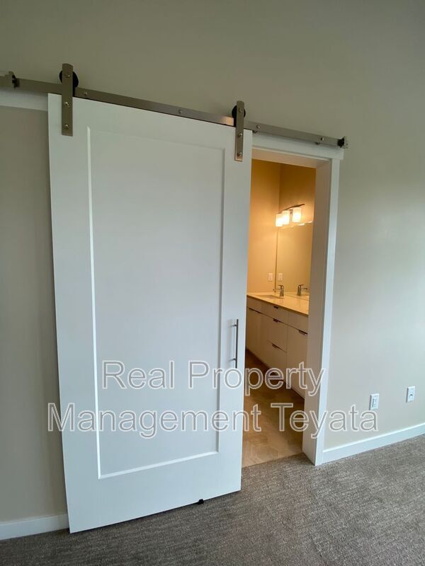 Building Photo - 809 Northview St