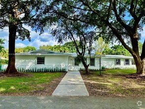 Building Photo - 7965 SW 146th St