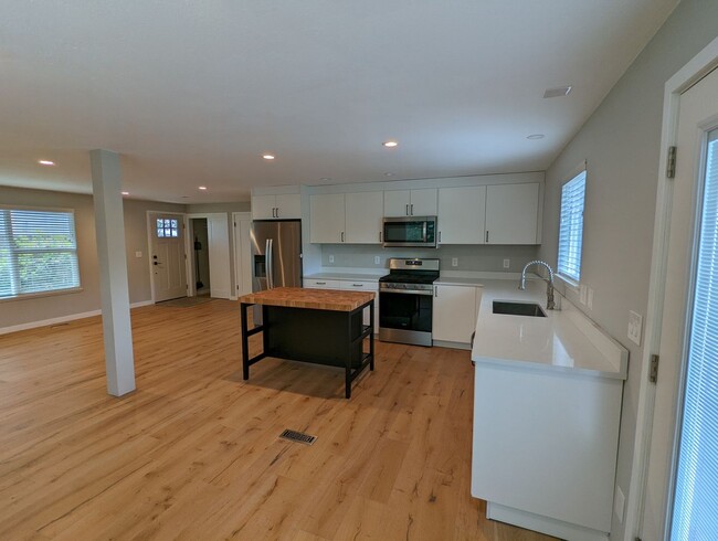 Building Photo - 4bd/2ba House in Fircrest