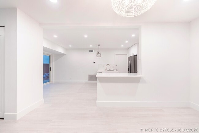 Building Photo - 7860 Stanway Pl