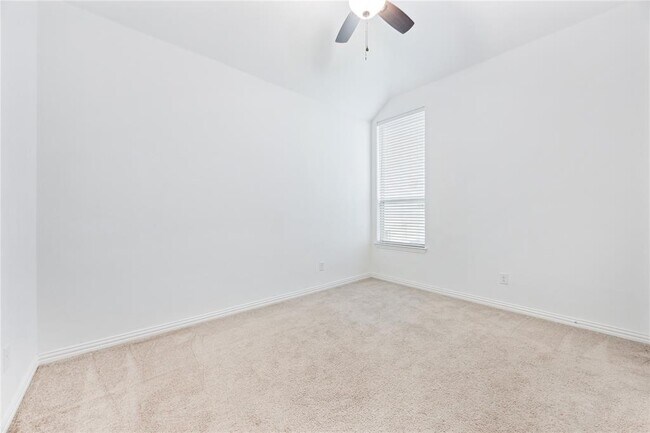 Building Photo - 1329 Marina Grand Terrace