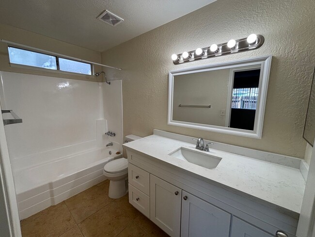 Building Photo - Beautiful Home By UCR