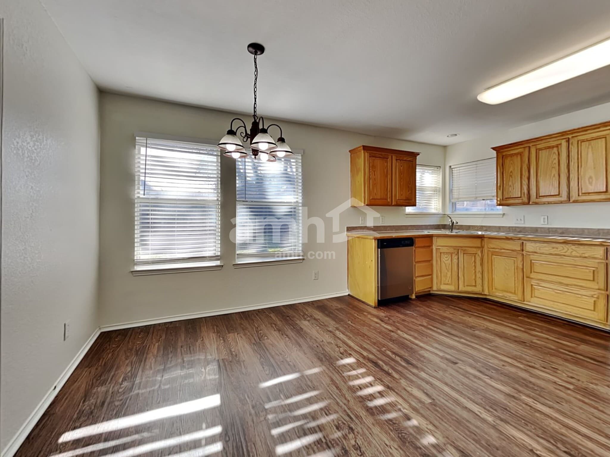 Building Photo - 1013 White Marlin Dr