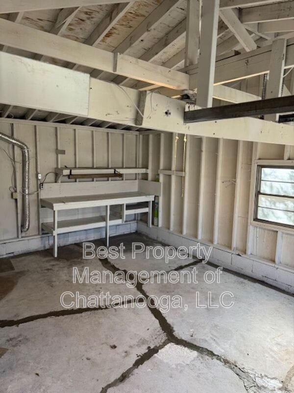 Building Photo - 1408 Armour Dr