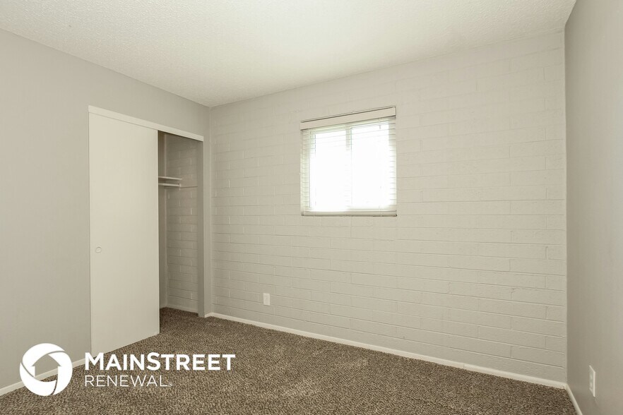 Building Photo - 3251 E Hillery Dr