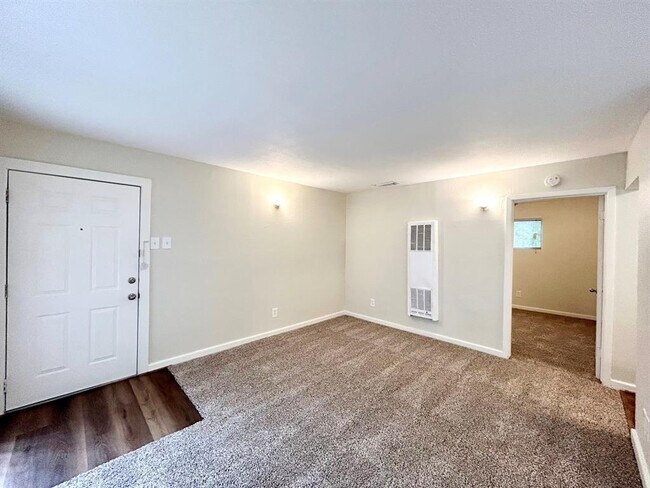 Building Photo - 3629 N MacGregor Way