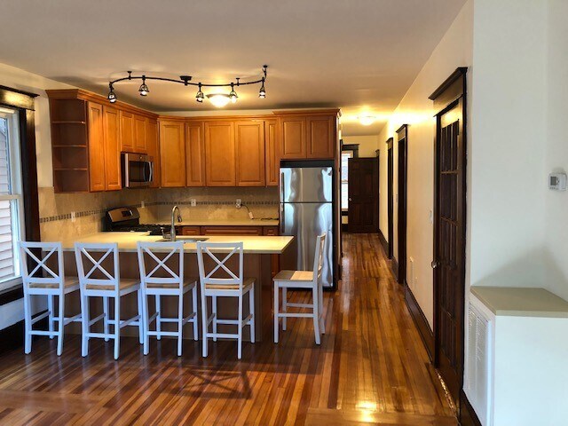 Primary Photo - 9 Hooker Ave