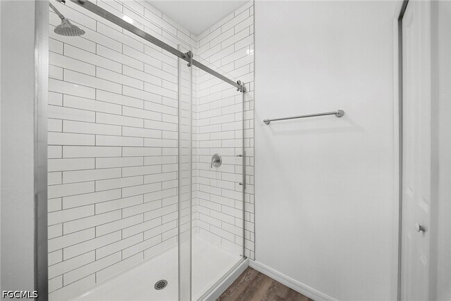 Building Photo - 26481 Sandhill Blvd