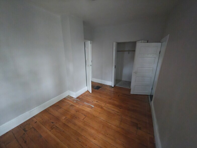 Building Photo - 1184 Sanford St
