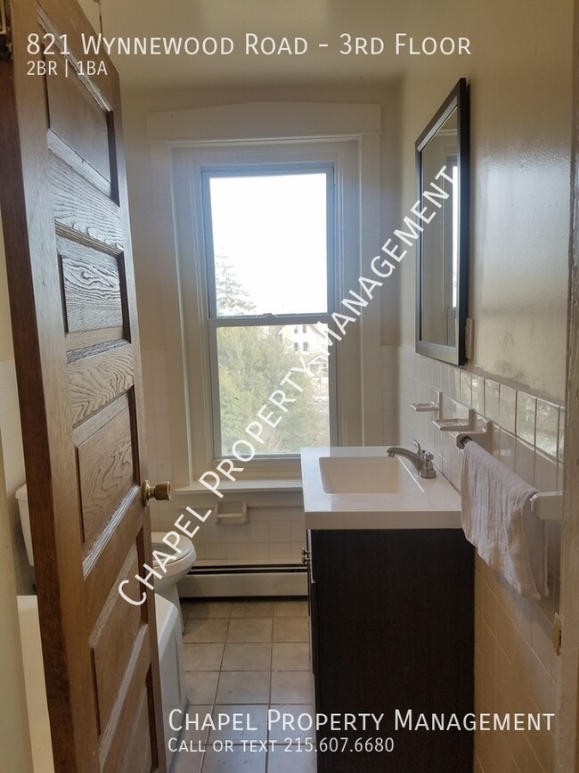 Building Photo - 2 Bedroom Apartment in Overbrook