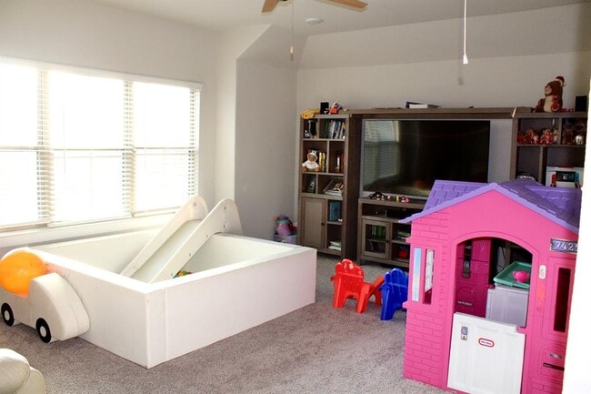 Building Photo - 174 Gullivers Dr