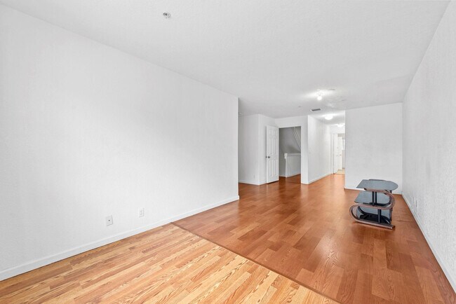 Building Photo - 1425 NW 36th Way