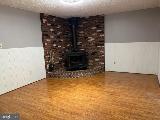 Building Photo - 8523 Pine Run Ct