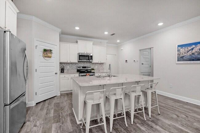 Building Photo - 131 Dusky Wy