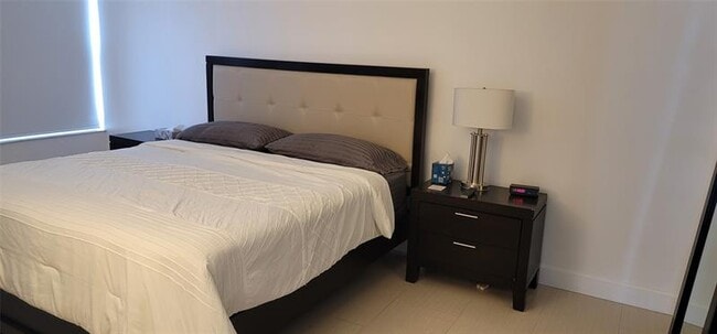 Building Photo - 3800 Galt Ocean Dr