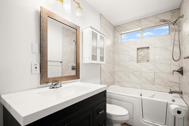 Building Photo - 6908 Broad Brook Dr