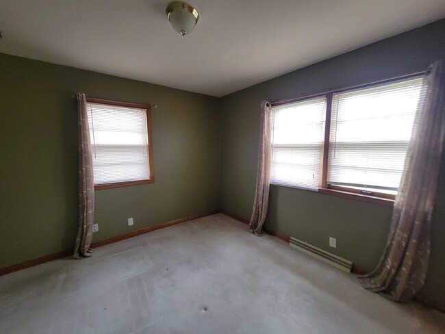 Building Photo - 3 Bed 1 Bath Home for RENT