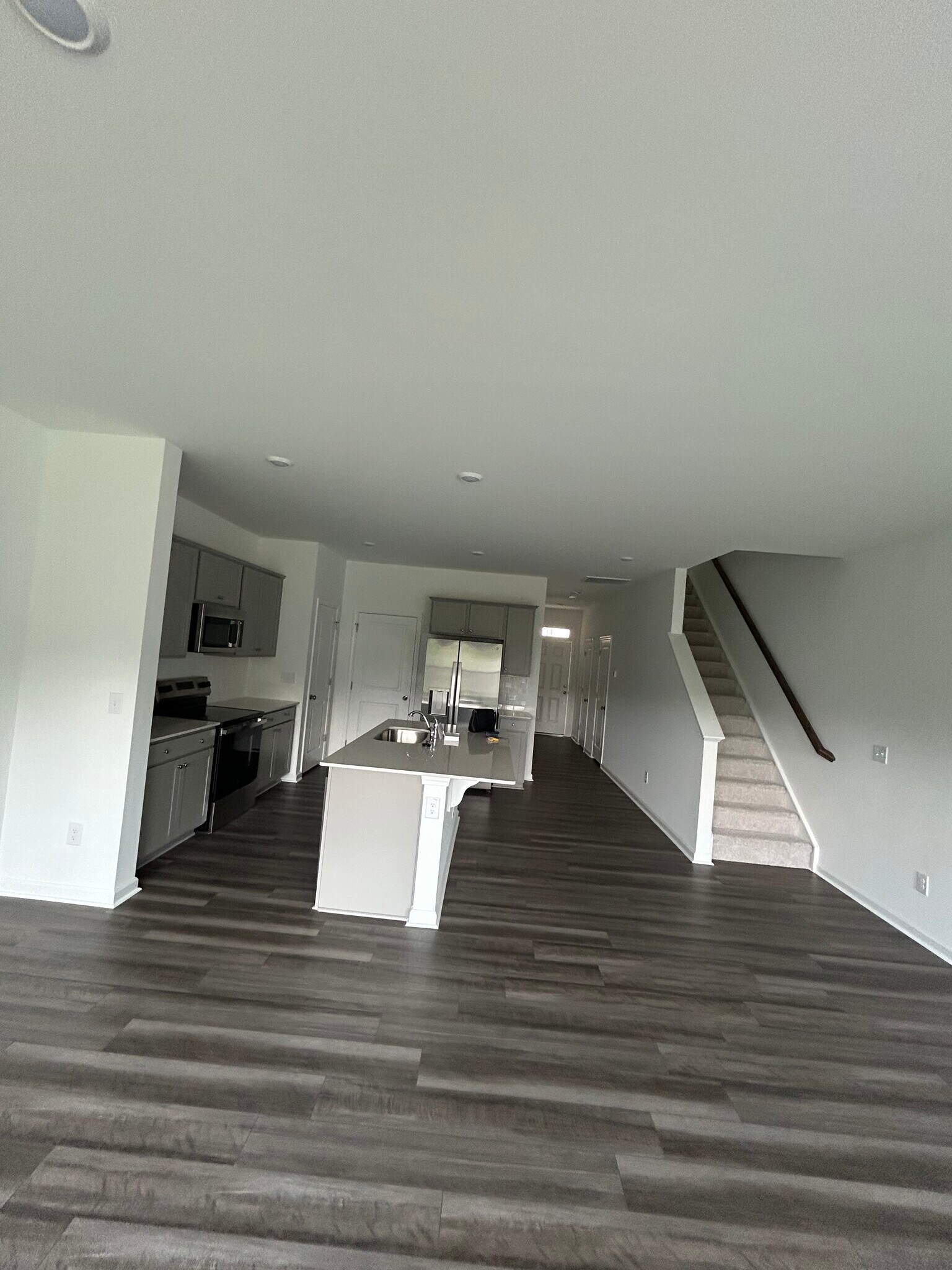 Building Photo - 519 Fran Dr