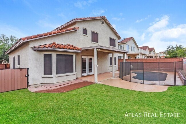 Building Photo - 10332 N Cape Fear Ln