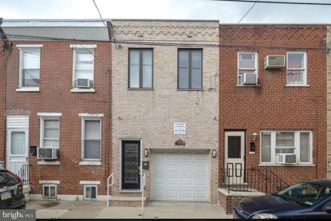Primary Photo - 2214 S Bouvier St